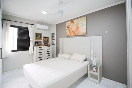 Apartamento à venda com 94m², 2 quartos e 2 vagas Apartamento à venda com 94m², 2 quartos e 2 vagasSuíte 1