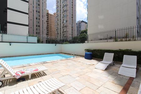 Apartamento à venda com 94m², 2 quartos e 2 vagas Apartamento à venda com 94m², 2 quartos e 2 vagasÁrea comum - Piscina