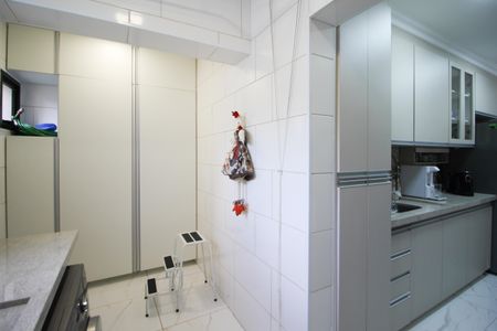 Apartamento à venda com 94m², 2 quartos e 2 vagas Apartamento à venda com 94m², 2 quartos e 2 vagasÁrea de Serviço