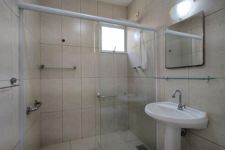 Casa à venda com 113m², 3 quartos e 2 vagas Casa à venda com 113m², 3 quartos e 2 vagasBanheiro Social