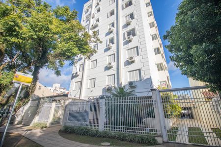 Apartamento à venda com 44m², 1 quarto e 1 vaga Apartamento à venda com 44m², 1 quarto e 1 vagaFachada