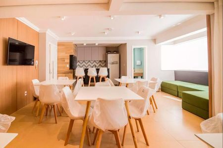 Apartamento à venda com 44m², 1 quarto e 1 vaga Apartamento à venda com 44m², 1 quarto e 1 vagaÁrea comum - Salão de festas