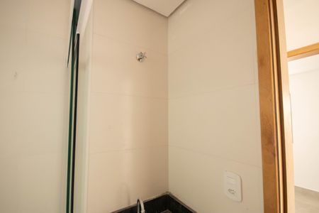 Apartamento à venda com 40m², 2 quartos e 1 vaga Apartamento à venda com 40m², 2 quartos e 1 vagaBanheiro