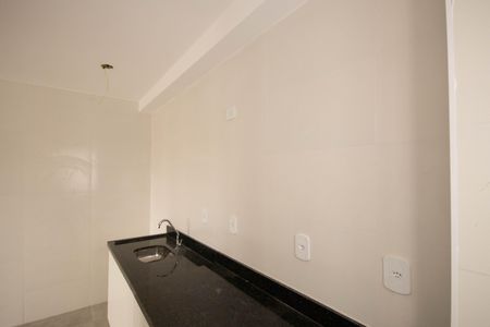 Apartamento à venda com 40m², 2 quartos e 1 vaga Apartamento à venda com 40m², 2 quartos e 1 vagaCozinha e Área de Serviço