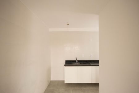 Apartamento à venda com 40m², 2 quartos e 1 vaga Apartamento à venda com 40m², 2 quartos e 1 vagaCozinha e Área de Serviço