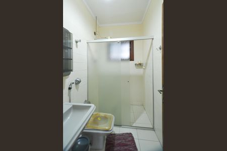 Casa à venda com 460m², 4 quartos e 3 vagasBanheiro Casa 2