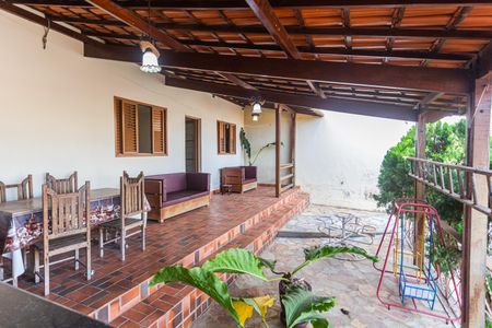 Casa à venda com 460m², 4 quartos e 3 vagasÁrea comum