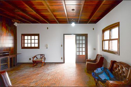 Casa à venda com 460m², 4 quartos e 3 vagasSala Casa 2