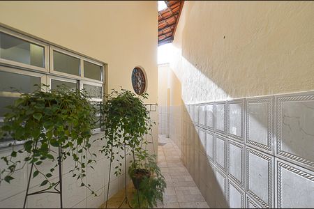 Casa à venda com 460m², 4 quartos e 3 vagasÁrea de Serviço Casa 1