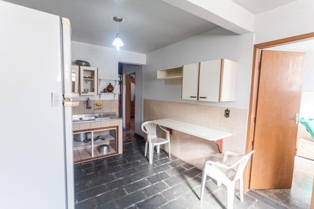 Casa à venda com 460m², 4 quartos e 3 vagasCozinha