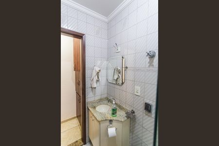 Casa à venda com 460m², 4 quartos e 3 vagasCasa 2-  Banheiro