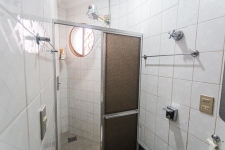 Casa à venda com 460m², 4 quartos e 3 vagasCasa 2- Banheiro suíte