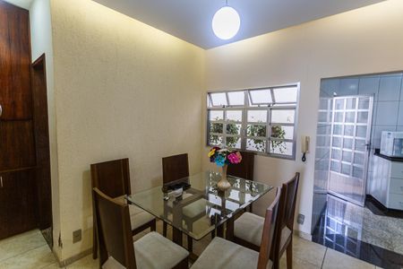 Casa à venda com 460m², 4 quartos e 3 vagasCasa 2- Copa