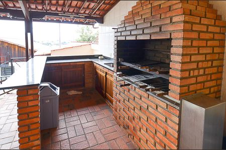 Casa à venda com 460m², 4 quartos e 3 vagasVaranda