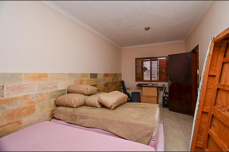 Casa à venda com 460m², 4 quartos e 3 vagasQuarto 1 Casa 1