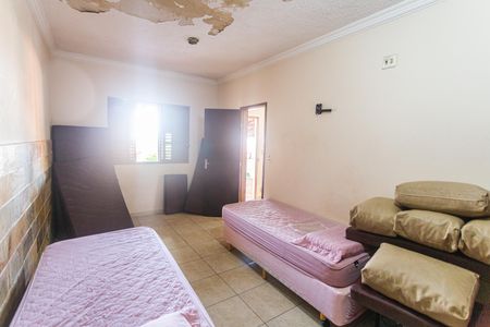 Casa à venda com 460m², 4 quartos e 3 vagasCasa 2- Quarto 