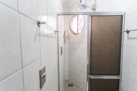 Casa à venda com 460m², 4 quartos e 3 vagasCasa 2- Banheiro suíte