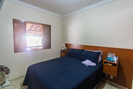 Casa à venda com 460m², 4 quartos e 3 vagasCasa 2- Suíte