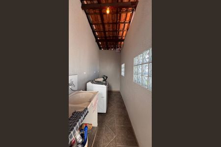 Casa à venda com 270m², 3 quartos e 4 vagas Casa à venda com 270m², 3 quartos e 4 vagasÁrea de Serviço