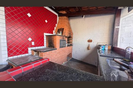 Casa à venda com 270m², 3 quartos e 4 vagas Casa à venda com 270m², 3 quartos e 4 vagasÁrea comum