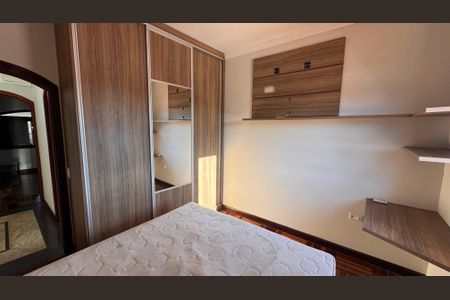 Casa à venda com 270m², 3 quartos e 4 vagas Casa à venda com 270m², 3 quartos e 4 vagasQuarto 3