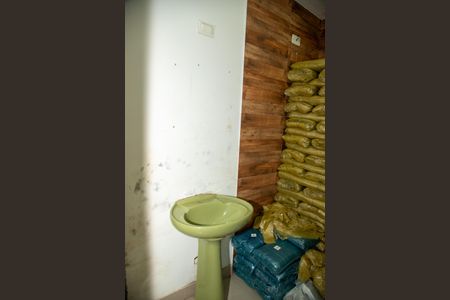 Casa à venda com 480m², 4 quartos e 3 vagas Casa à venda com 480m², 4 quartos e 3 vagasBanheiro