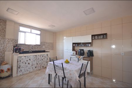 Apartamento para alugar com 150m², 3 quartos e sem vagaCozinha