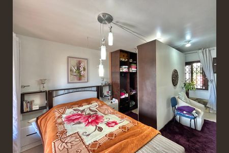 Casa à venda com 265m², 4 quartos e 2 vagas Casa à venda com 265m², 4 quartos e 2 vagasSuíte 3