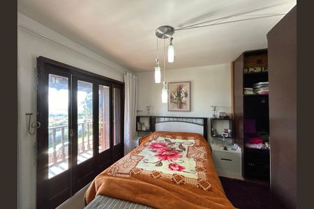 Casa à venda com 265m², 4 quartos e 2 vagas Casa à venda com 265m², 4 quartos e 2 vagasSuíte 3