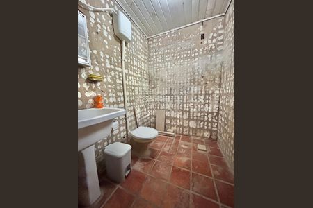 Casa à venda com 265m², 4 quartos e 2 vagas Casa à venda com 265m², 4 quartos e 2 vagasBanheiro