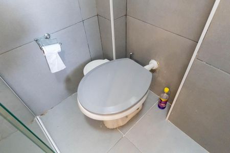 Studio à venda com 33m², 1 quarto e sem vaga Studio à venda com 33m², 1 quarto e sem vagaBanheiro