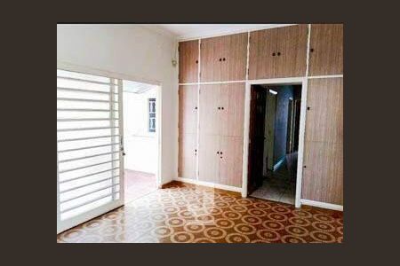 Casa à venda com 180m², 3 quartos e 3 vagas