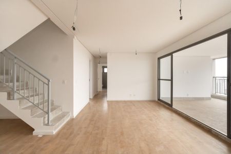 Apartamento à venda com 240m², 4 quartos e sem vaga