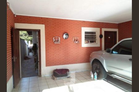 Casa à venda com 220m², 3 quartos e 3 vagas