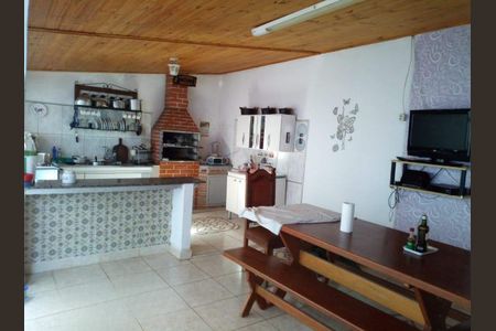 Casa à venda com 220m², 3 quartos e 3 vagas