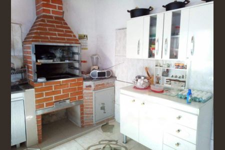 Casa à venda com 220m², 3 quartos e 3 vagas