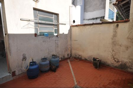 Casa à venda com 92m², 2 quartos e 1 vagaQuintal