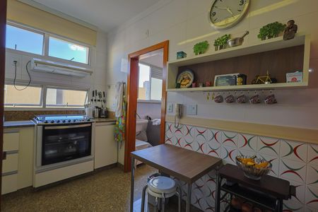 Apartamento à venda com 190m², 3 quartos e 2 vagas Apartamento à venda com 190m², 3 quartos e 2 vagasCozinha