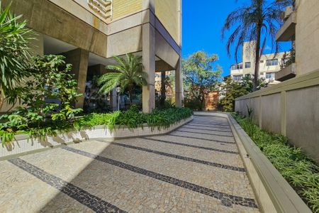 Apartamento à venda com 190m², 3 quartos e 2 vagas Apartamento à venda com 190m², 3 quartos e 2 vagasÁrea comum