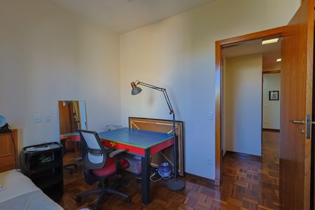 Apartamento à venda com 190m², 3 quartos e 2 vagas Apartamento à venda com 190m², 3 quartos e 2 vagasQuarto 2