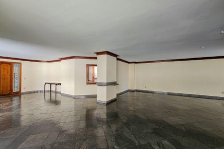 Apartamento à venda com 190m², 3 quartos e 2 vagas Apartamento à venda com 190m², 3 quartos e 2 vagasÁrea comum - Salão de festas