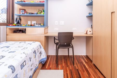 Apartamento à venda com 132m², 3 quartos e 2 vagasSuíte 2