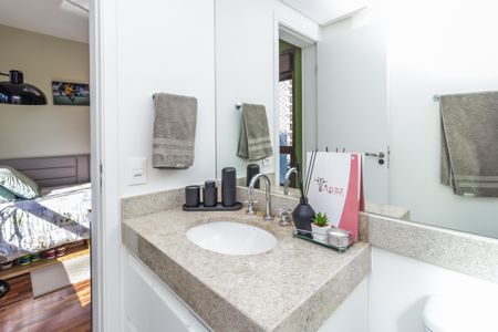 Apartamento à venda com 132m², 3 quartos e 2 vagasBanheiro da Suíte 3