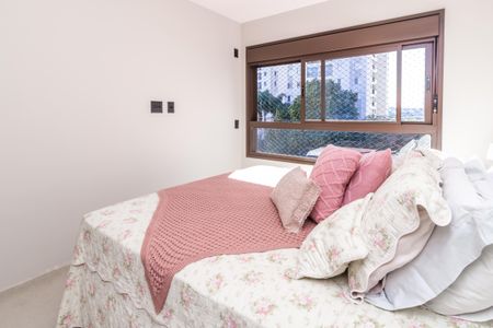 Apartamento à venda com 132m², 3 quartos e 2 vagasSuíte 1