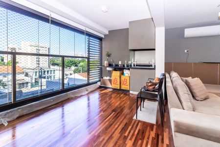 Apartamento à venda com 132m², 3 quartos e 2 vagasVaranda