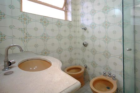 Apartamento à venda com 128m², 4 quartos e 2 vagasBanheiro da Suíte