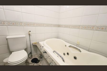 Casa à venda com 330m², 3 quartos e 3 vagas Casa à venda com 330m², 3 quartos e 3 vagasBanheiro