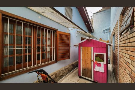 Casa à venda com 330m², 3 quartos e 3 vagas Casa à venda com 330m², 3 quartos e 3 vagasÁrea comum