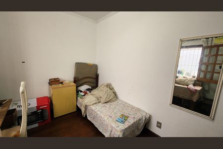 Casa à venda com 330m², 3 quartos e 3 vagas Casa à venda com 330m², 3 quartos e 3 vagasQuarto 3