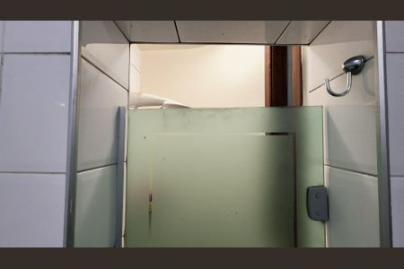 Casa à venda com 330m², 3 quartos e 3 vagas Casa à venda com 330m², 3 quartos e 3 vagasBanheiro